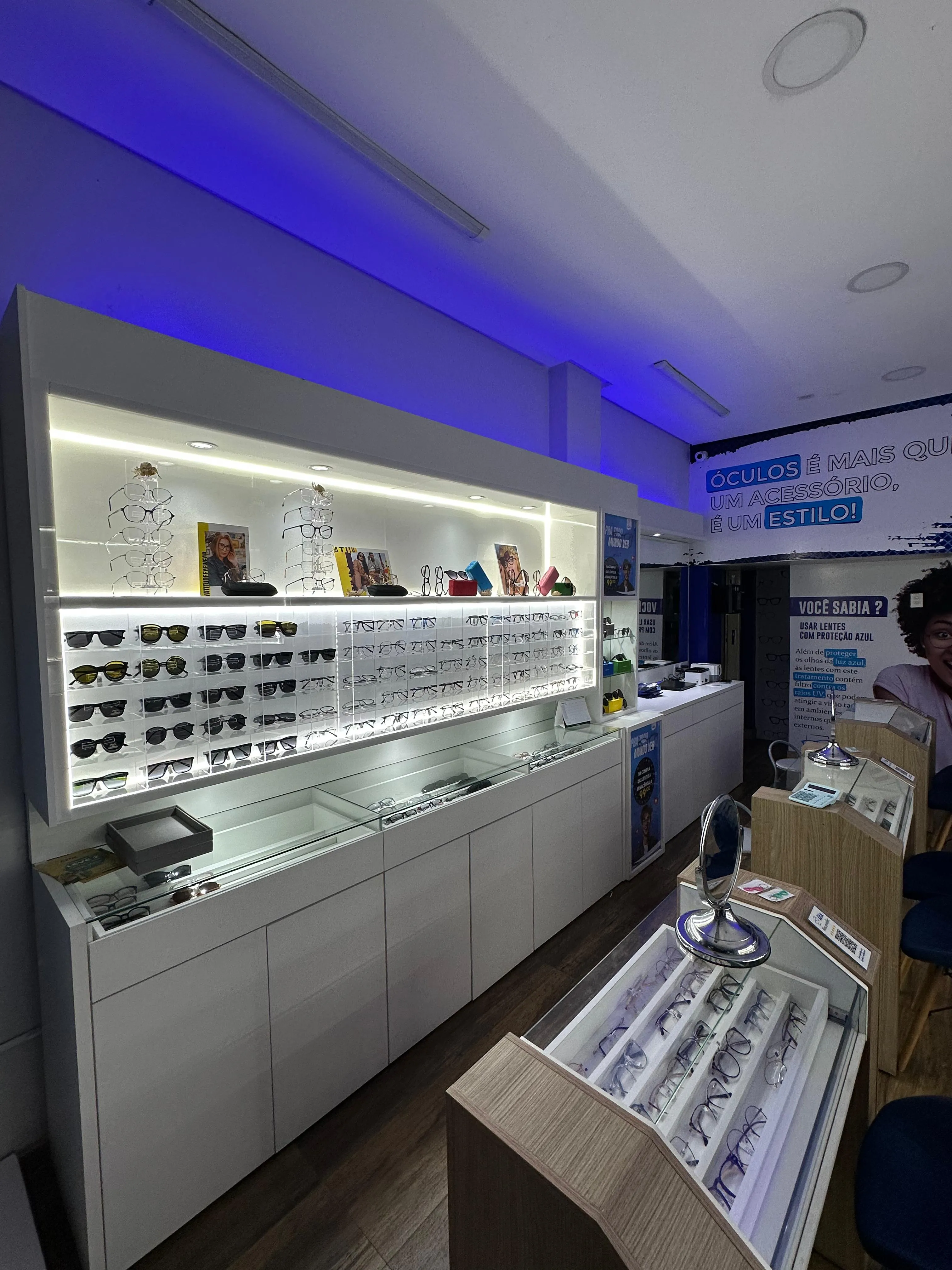 Vitrines Ótica Azul